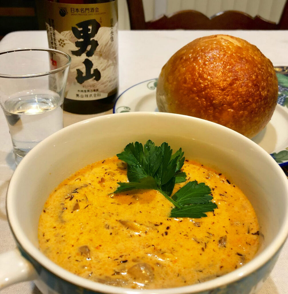 Hungarian Mushroom Soup with Otokoyama Saké